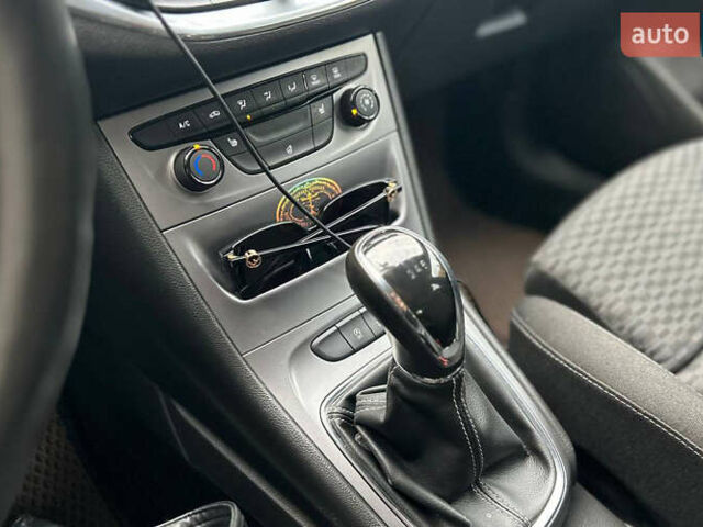 Сірий Опель Астра, об'ємом двигуна 1.6 л та пробігом 211 тис. км за 10800 $, фото 12 на Automoto.ua