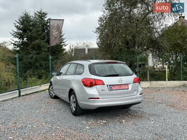 Серый Опель Астра, объемом двигателя 0 л и пробегом 192 тыс. км за 8350 $, фото 2 на Automoto.ua