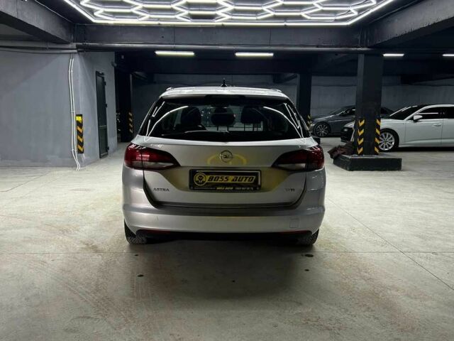 Серый Опель Астра, объемом двигателя 1.6 л и пробегом 265 тыс. км за 9300 $, фото 6 на Automoto.ua