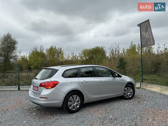 Серый Опель Астра, объемом двигателя 0 л и пробегом 192 тыс. км за 8350 $, фото 7 на Automoto.ua