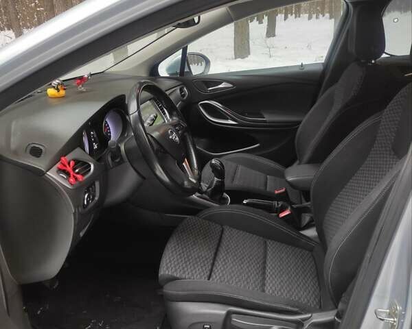 Серый Опель Астра, объемом двигателя 1.6 л и пробегом 256 тыс. км за 8800 $, фото 17 на Automoto.ua