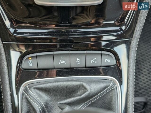 Серый Опель Астра, объемом двигателя 1.6 л и пробегом 260 тыс. км за 9900 $, фото 19 на Automoto.ua