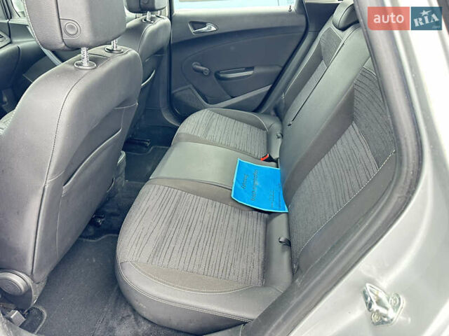 Серый Опель Астра, объемом двигателя 1.6 л и пробегом 207 тыс. км за 9999 $, фото 8 на Automoto.ua