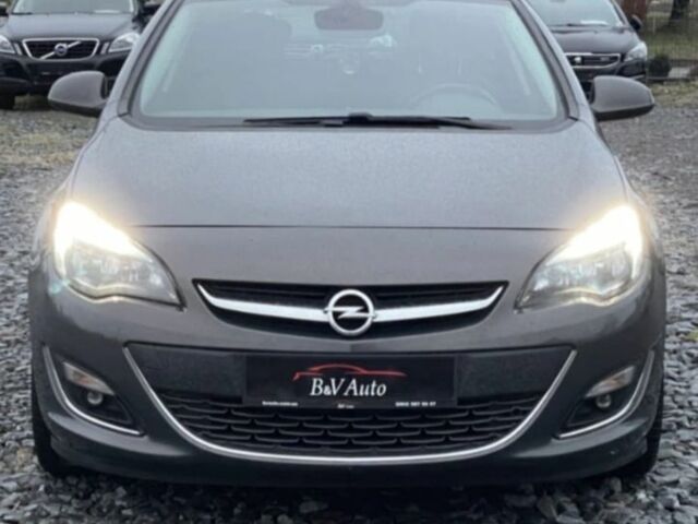 Серый Опель Астра, объемом двигателя 1.6 л и пробегом 214 тыс. км за 8200 $, фото 1 на Automoto.ua