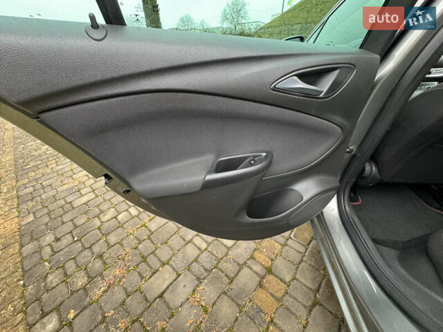 Серый Опель Астра, объемом двигателя 1.6 л и пробегом 215 тыс. км за 10500 $, фото 17 на Automoto.ua