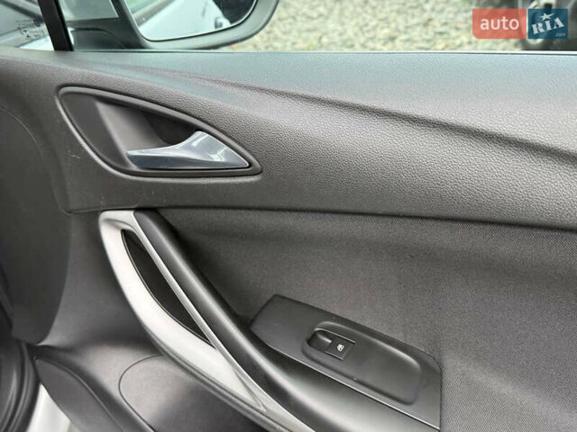 Серый Опель Астра, объемом двигателя 1.6 л и пробегом 250 тыс. км за 9500 $, фото 36 на Automoto.ua