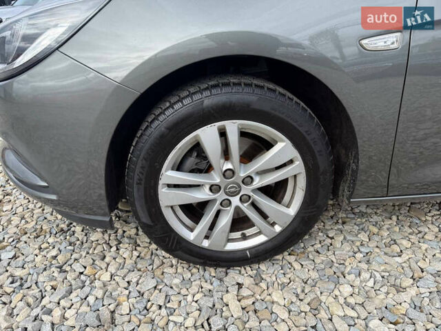 Серый Опель Астра, объемом двигателя 1.6 л и пробегом 201 тыс. км за 10999 $, фото 37 на Automoto.ua