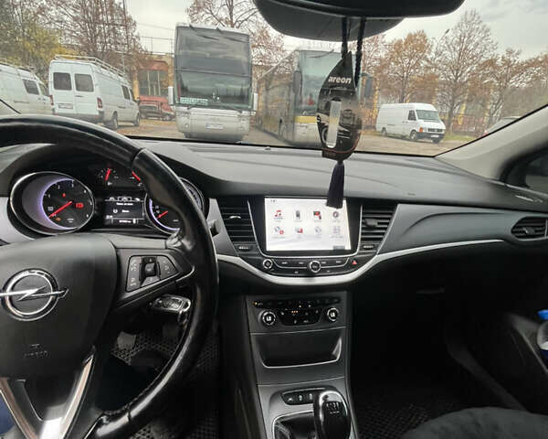 Серый Опель Астра, объемом двигателя 1.6 л и пробегом 198 тыс. км за 10700 $, фото 9 на Automoto.ua