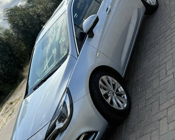 Серый Опель Астра, объемом двигателя 1.6 л и пробегом 247 тыс. км за 10699 $, фото 13 на Automoto.ua