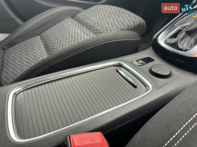 Сірий Опель Астра, об'ємом двигуна 1.6 л та пробігом 260 тис. км за 10000 $, фото 35 на Automoto.ua