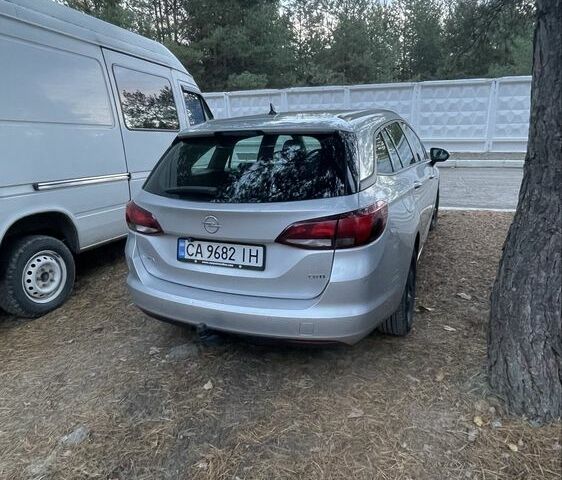 Серый Опель Астра, объемом двигателя 1.6 л и пробегом 185 тыс. км за 10800 $, фото 3 на Automoto.ua