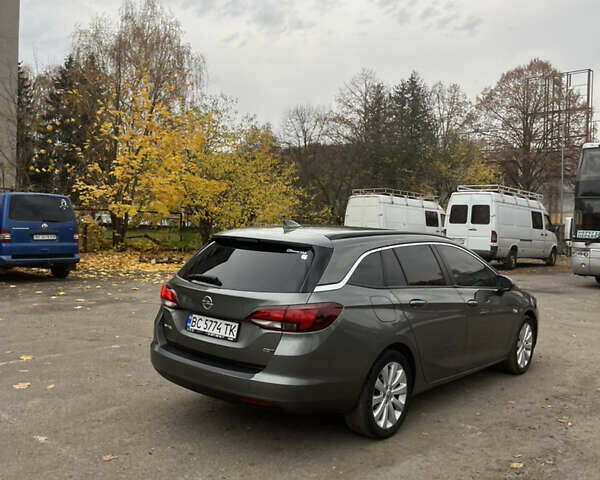 Серый Опель Астра, объемом двигателя 1.6 л и пробегом 198 тыс. км за 10700 $, фото 4 на Automoto.ua