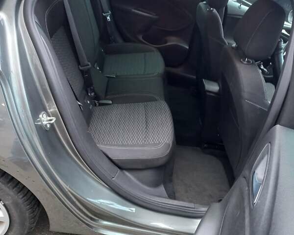 Серый Опель Астра, объемом двигателя 1.6 л и пробегом 343 тыс. км за 8000 $, фото 7 на Automoto.ua