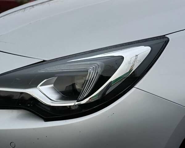 Серый Опель Астра, объемом двигателя 1.6 л и пробегом 206 тыс. км за 10850 $, фото 22 на Automoto.ua