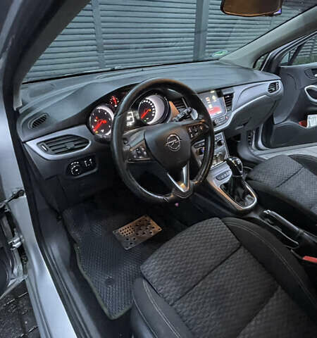 Серый Опель Астра, объемом двигателя 1.6 л и пробегом 185 тыс. км за 10800 $, фото 12 на Automoto.ua