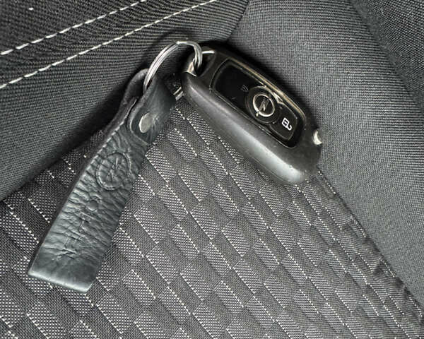 Сірий Опель Астра, об'ємом двигуна 1.6 л та пробігом 260 тис. км за 10000 $, фото 36 на Automoto.ua