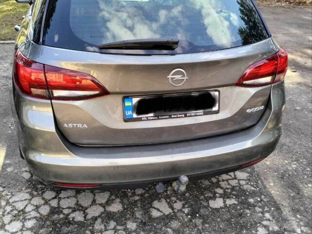 Серый Опель Астра, объемом двигателя 1.6 л и пробегом 230 тыс. км за 11200 $, фото 4 на Automoto.ua