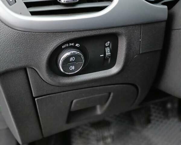 Серый Опель Астра, объемом двигателя 1.6 л и пробегом 206 тыс. км за 10850 $, фото 71 на Automoto.ua