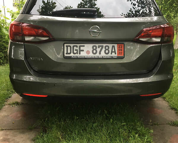 Сірий Опель Астра, об'ємом двигуна 1.6 л та пробігом 242 тис. км за 9999 $, фото 4 на Automoto.ua