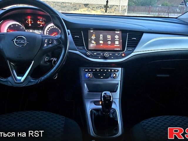 Серый Опель Астра, объемом двигателя 1.6 л и пробегом 205 тыс. км за 10700 $, фото 10 на Automoto.ua