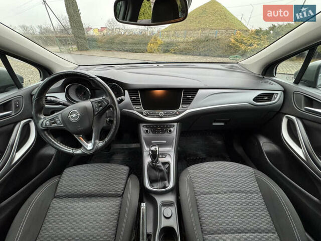 Серый Опель Астра, объемом двигателя 1.6 л и пробегом 215 тыс. км за 10500 $, фото 22 на Automoto.ua