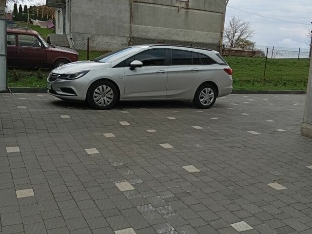 Сірий Опель Астра, об'ємом двигуна 1.6 л та пробігом 255 тис. км за 10000 $, фото 4 на Automoto.ua