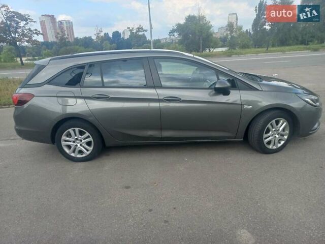 Серый Опель Астра, объемом двигателя 1.6 л и пробегом 343 тыс. км за 8000 $, фото 2 на Automoto.ua