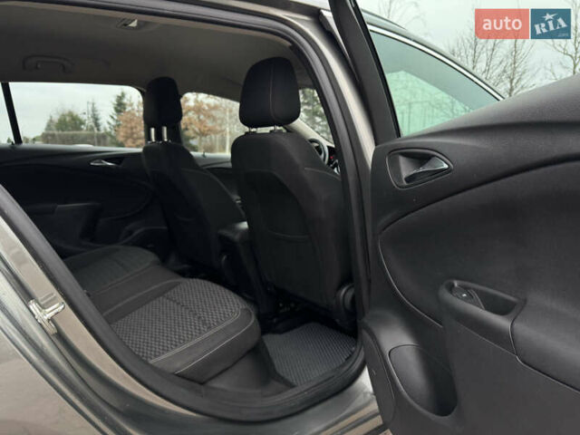 Серый Опель Астра, объемом двигателя 1.6 л и пробегом 209 тыс. км за 10999 $, фото 34 на Automoto.ua