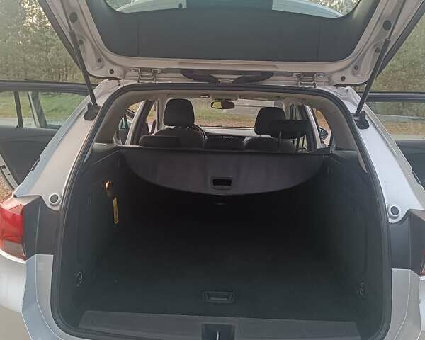 Серый Опель Астра, объемом двигателя 1.6 л и пробегом 256 тыс. км за 11999 $, фото 34 на Automoto.ua