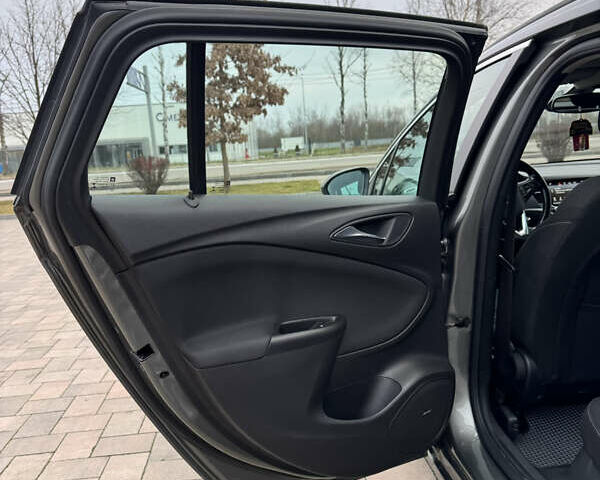 Серый Опель Астра, объемом двигателя 1.6 л и пробегом 209 тыс. км за 10999 $, фото 29 на Automoto.ua