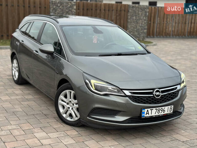 Серый Опель Астра, объемом двигателя 1.6 л и пробегом 209 тыс. км за 10999 $, фото 6 на Automoto.ua