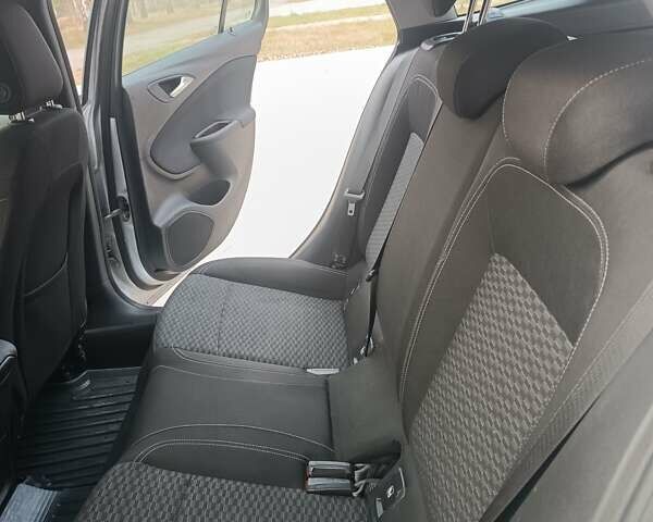 Серый Опель Астра, объемом двигателя 1.6 л и пробегом 256 тыс. км за 11999 $, фото 36 на Automoto.ua