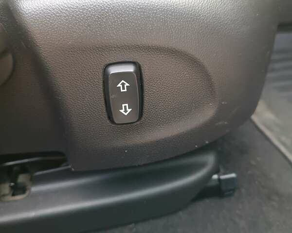 Серый Опель Астра, объемом двигателя 1.6 л и пробегом 256 тыс. км за 11999 $, фото 45 на Automoto.ua