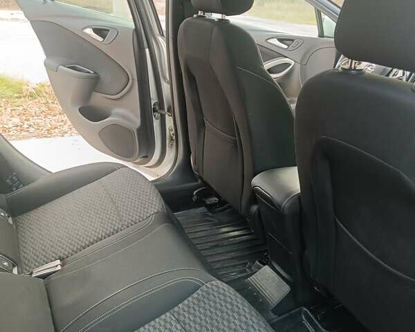 Серый Опель Астра, объемом двигателя 1.6 л и пробегом 256 тыс. км за 11999 $, фото 41 на Automoto.ua