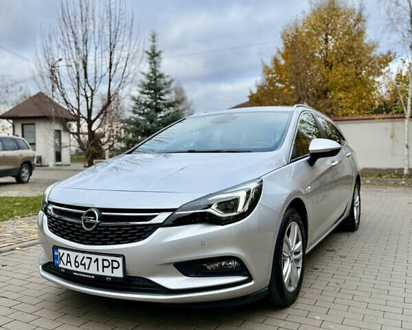 Серый Опель Астра, объемом двигателя 1.6 л и пробегом 136 тыс. км за 11800 $, фото 5 на Automoto.ua
