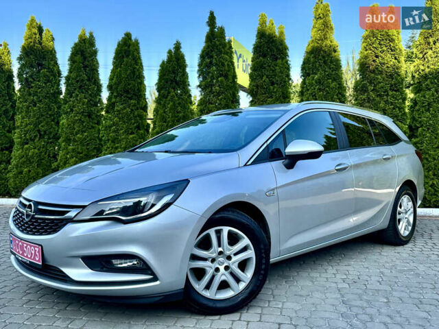 Сірий Опель Астра, об'ємом двигуна 1.6 л та пробігом 215 тис. км за 10600 $, фото 2 на Automoto.ua
