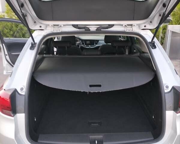 Серый Опель Астра, объемом двигателя 1.6 л и пробегом 336 тыс. км за 10000 $, фото 17 на Automoto.ua