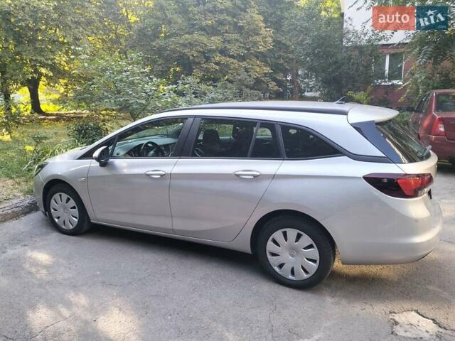 Серый Опель Астра, объемом двигателя 1.6 л и пробегом 336 тыс. км за 10000 $, фото 6 на Automoto.ua