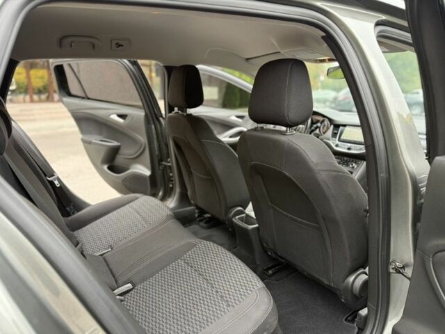 Серый Опель Астра, объемом двигателя 1.6 л и пробегом 157 тыс. км за 12199 $, фото 15 на Automoto.ua