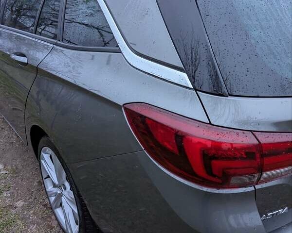 Серый Опель Астра, объемом двигателя 1.6 л и пробегом 192 тыс. км за 12100 $, фото 34 на Automoto.ua