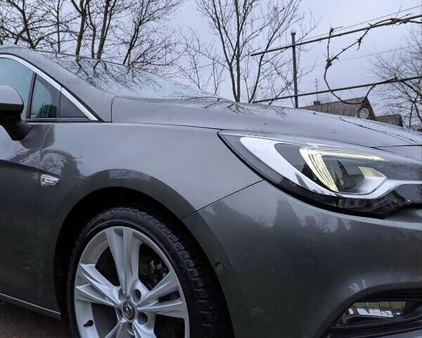 Серый Опель Астра, объемом двигателя 1.6 л и пробегом 192 тыс. км за 12100 $, фото 16 на Automoto.ua