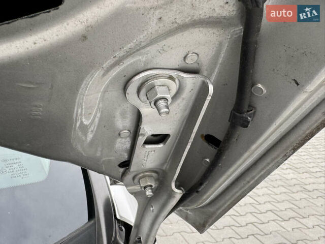 Серый Опель Астра, объемом двигателя 1.6 л и пробегом 189 тыс. км за 12100 $, фото 43 на Automoto.ua