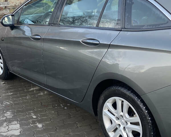 Сірий Опель Астра, об'ємом двигуна 1.6 л та пробігом 210 тис. км за 10000 $, фото 7 на Automoto.ua