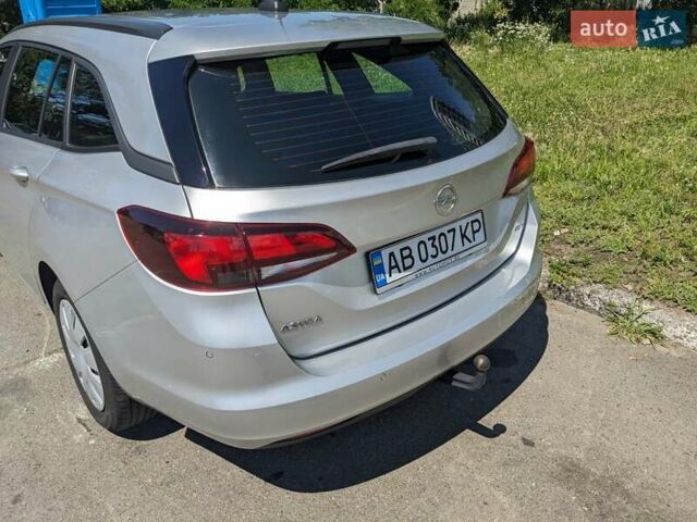 Сірий Опель Астра, об'ємом двигуна 1.6 л та пробігом 160 тис. км за 11200 $, фото 4 на Automoto.ua