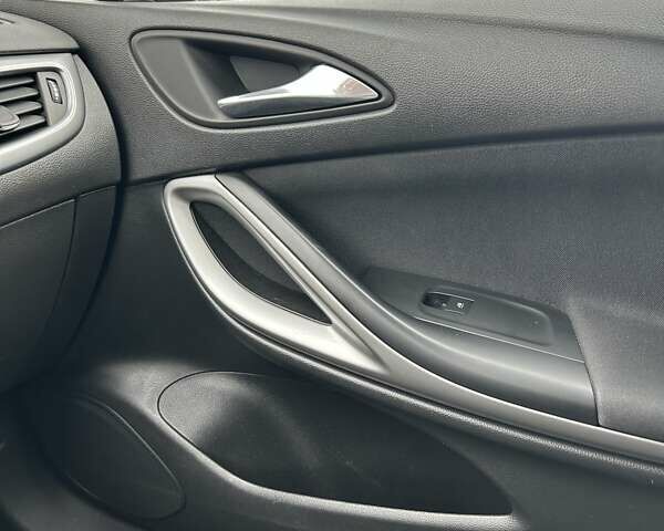 Сірий Опель Астра, об'ємом двигуна 1.6 л та пробігом 218 тис. км за 11000 $, фото 32 на Automoto.ua