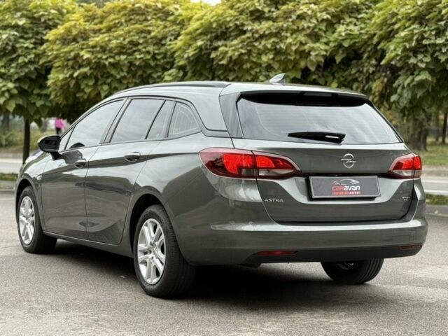 Серый Опель Астра, объемом двигателя 1.6 л и пробегом 157 тыс. км за 12199 $, фото 4 на Automoto.ua