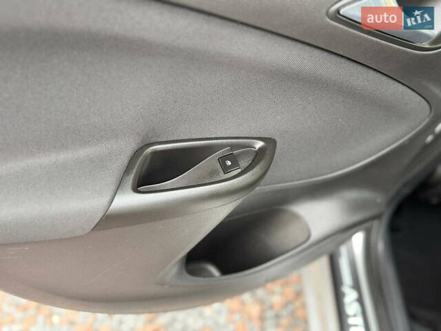 Сірий Опель Астра, об'ємом двигуна 1.6 л та пробігом 218 тис. км за 11950 $, фото 56 на Automoto.ua