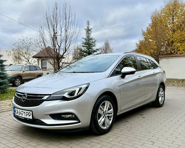 Серый Опель Астра, объемом двигателя 1.6 л и пробегом 136 тыс. км за 11800 $, фото 6 на Automoto.ua