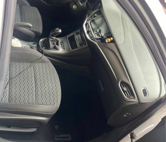 Серый Опель Астра, объемом двигателя 1.6 л и пробегом 168 тыс. км за 10900 $, фото 5 на Automoto.ua