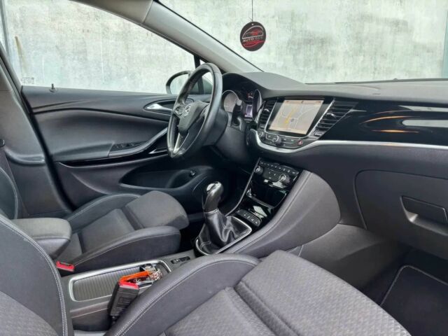 Серый Опель Астра, объемом двигателя 1.4 л и пробегом 39 тыс. км за 12450 $, фото 9 на Automoto.ua